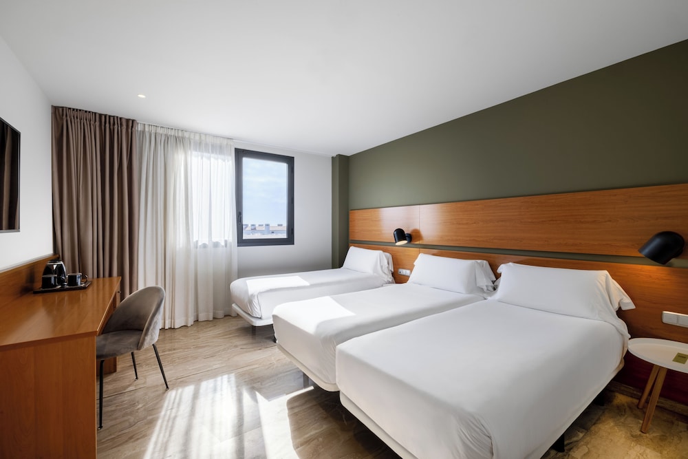 Sb Express Tarragona Hotel 20/61