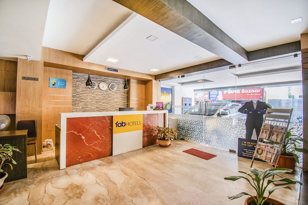 Fabhotel Jansi Deluxe Gandhipuram 6/33
