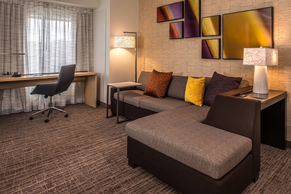 RESIDENCE INN ST. LOUIS WESTPORT 9/52