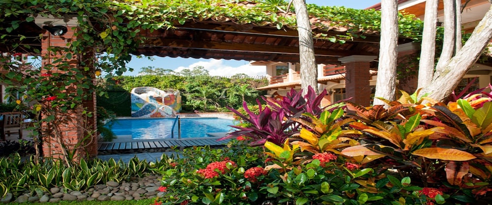 Hotel Suites And Apartments La Sabana 36/39