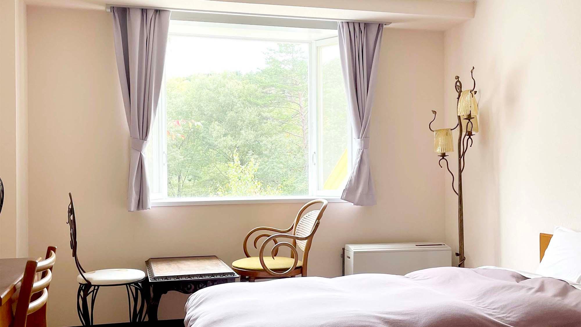 Standard, Twin Beds, Mountain View, Unit Bath