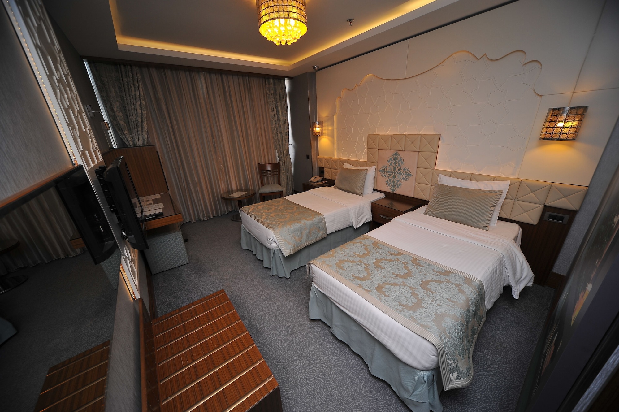 STANDARD, DOUBLE OR TWIN BED