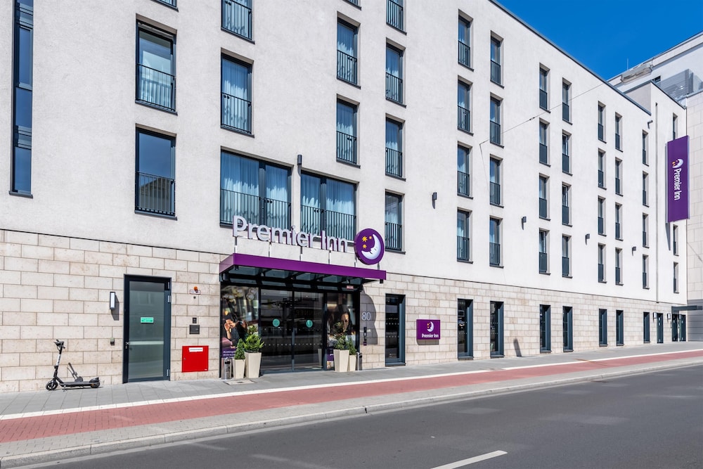 Premier Inn Dusseldorf City Centre 29/33