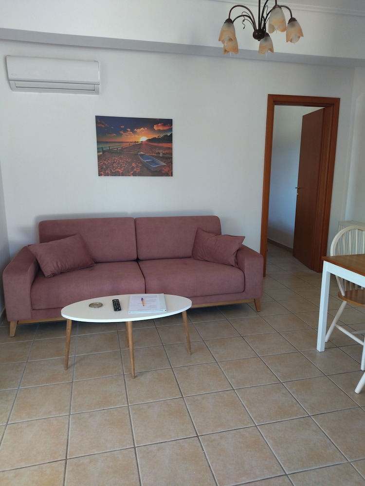 Lagoon View Apartments - Adults Only 49/70