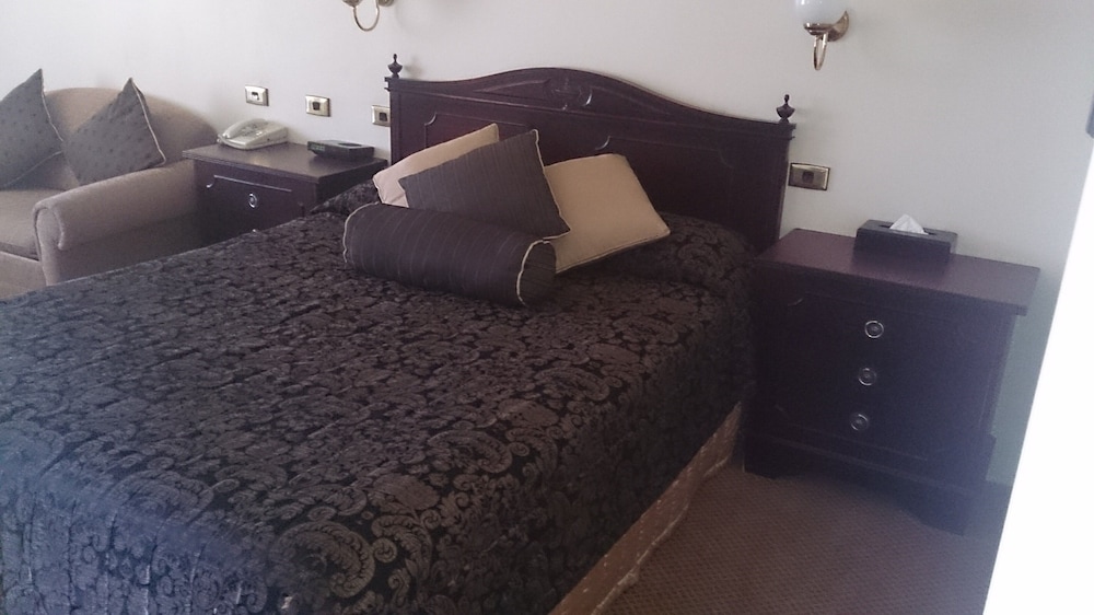 AUSTRALIAN HERITAGE MOTOR INN 25/33