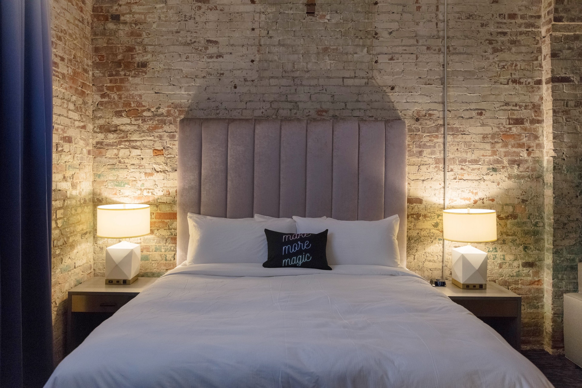 SUITE, KING BED, TRUNDLE BED