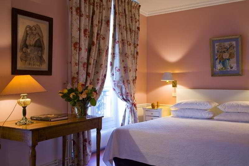 CLASSIC, DOUBLE OR TWIN BED
