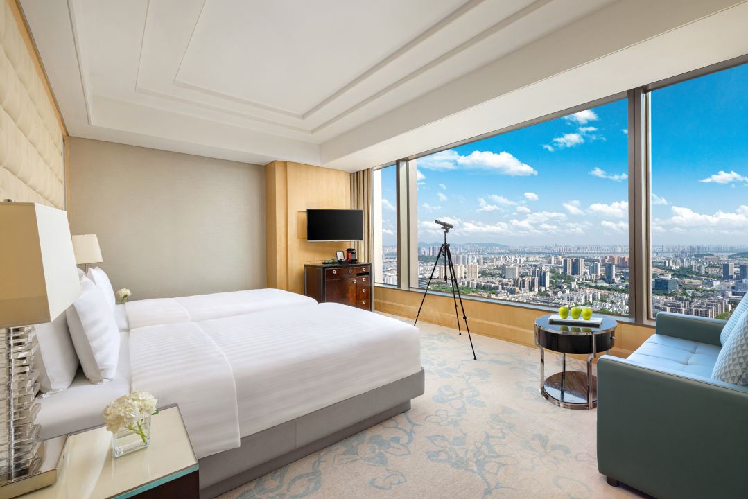 Skyline, Deluxe, Twin Beds