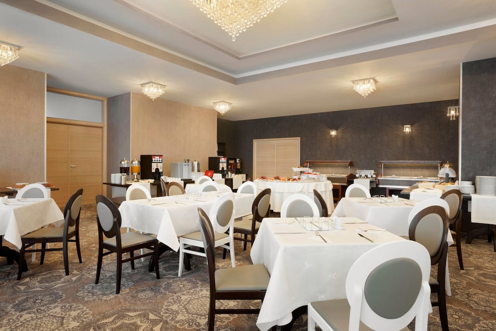 Ramada by Wyndham Constanta 41/51
