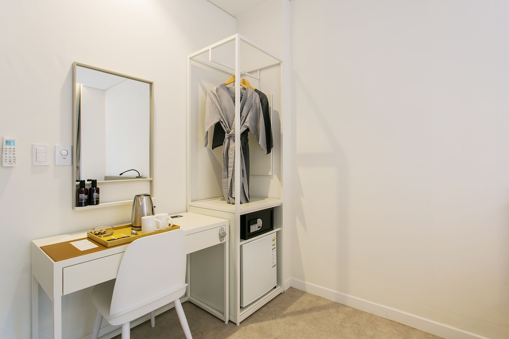 H Avenue Hotel Shinchon & Idae 28/50