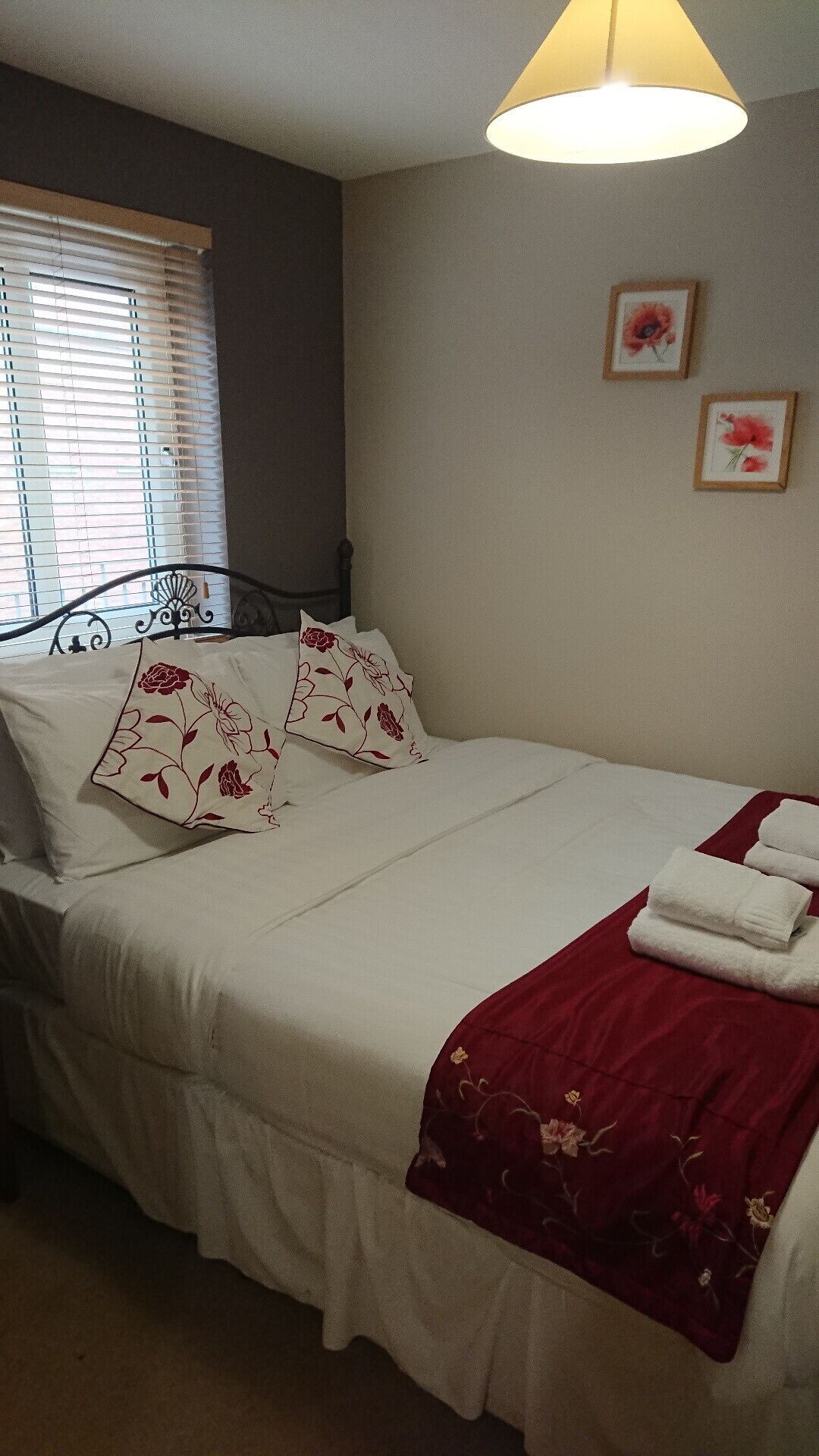 Apartment, 2 Double Beds, Victoria Cloisters 3/5