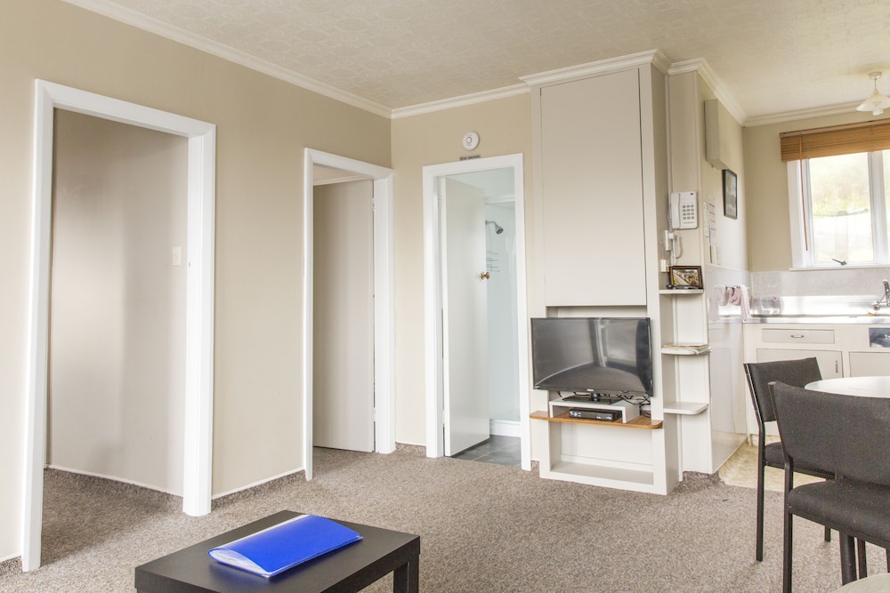 GREYMOUTH MOTEL 20/54