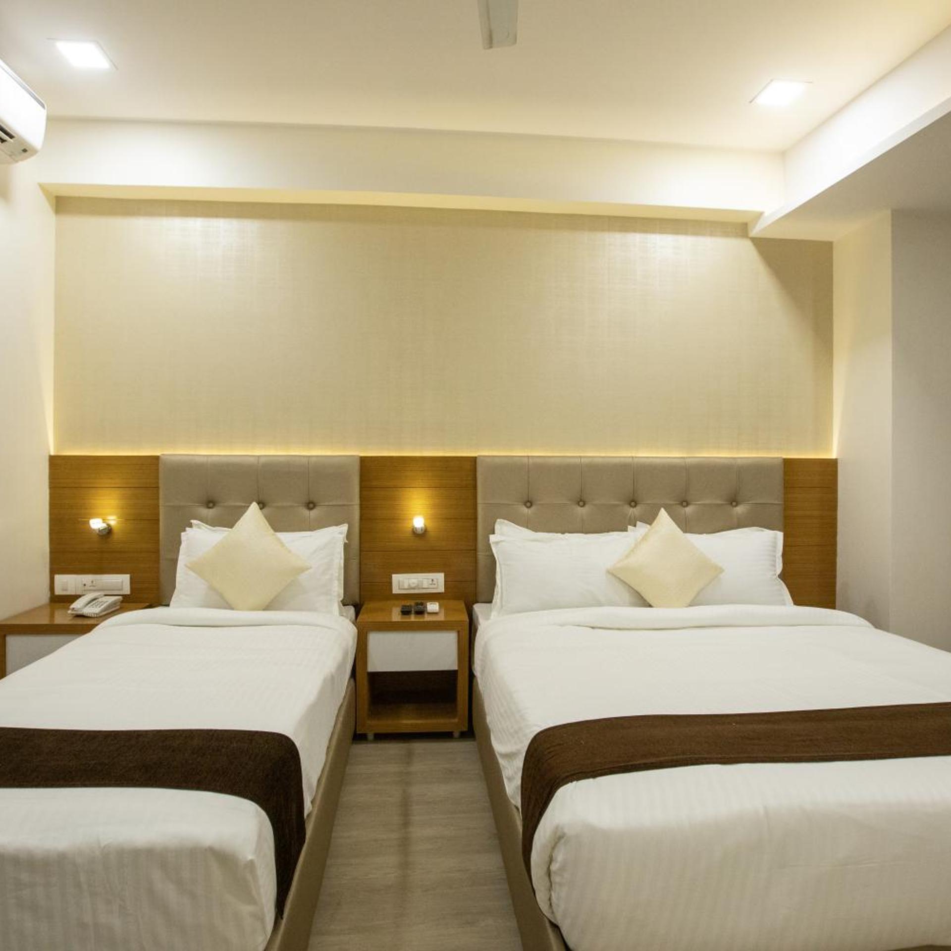 Hotel Grace Galaxy 12/32