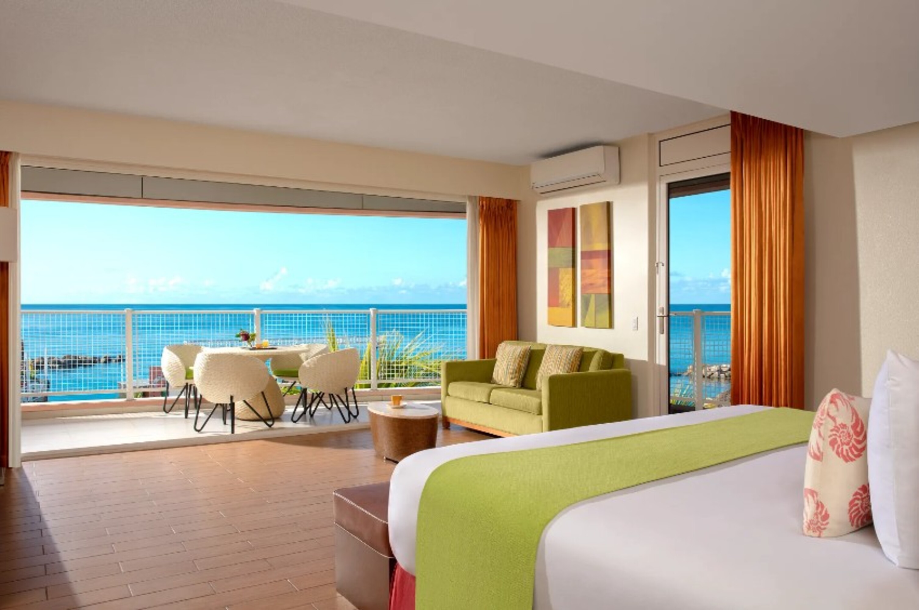 Club, Suite, Ocean Front