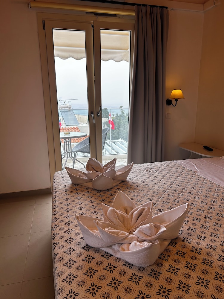 Korifi Suites Collection 20/50