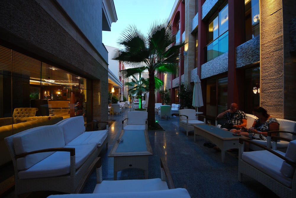 Pasabey Hotel 16/27