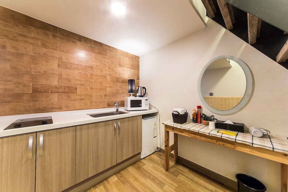 Hotel Hue Loft 24/50