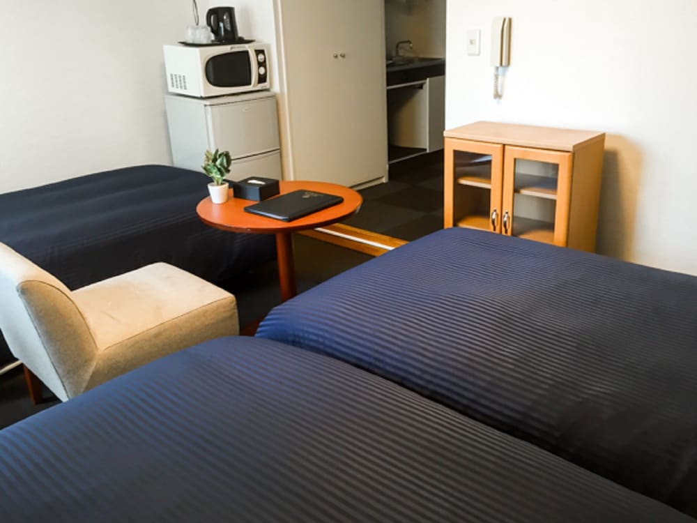 Hotel Livemax BUDGET Fuchu 44/50