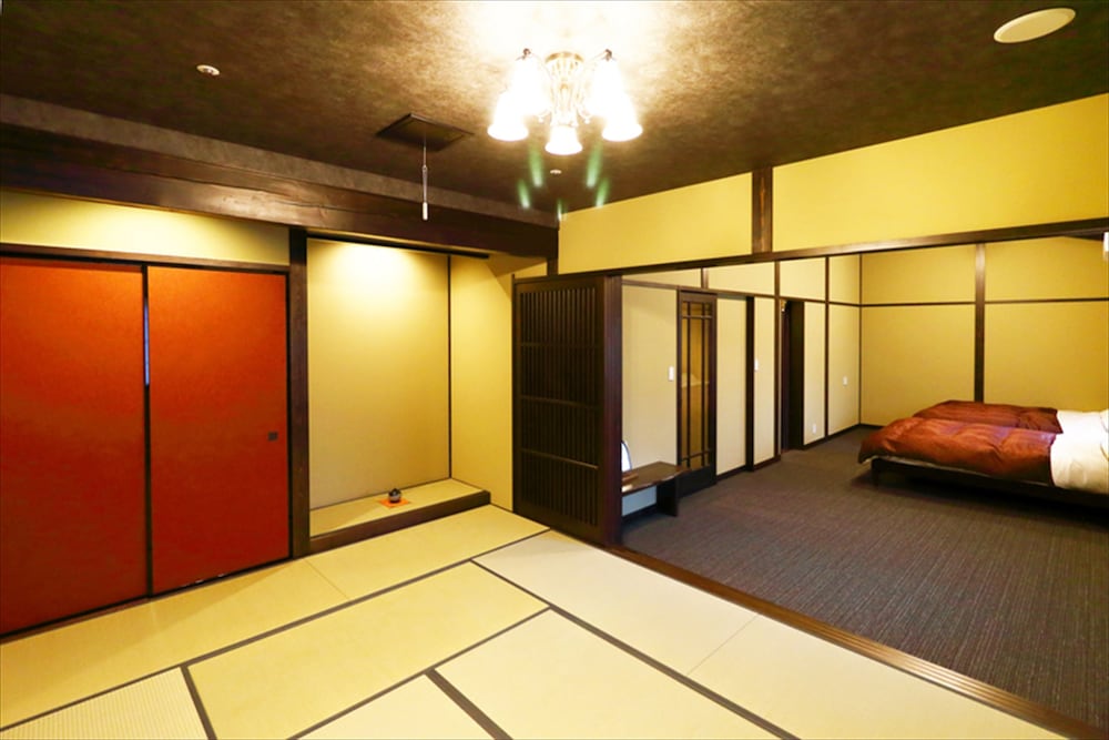 Karasawa Inn 6/63