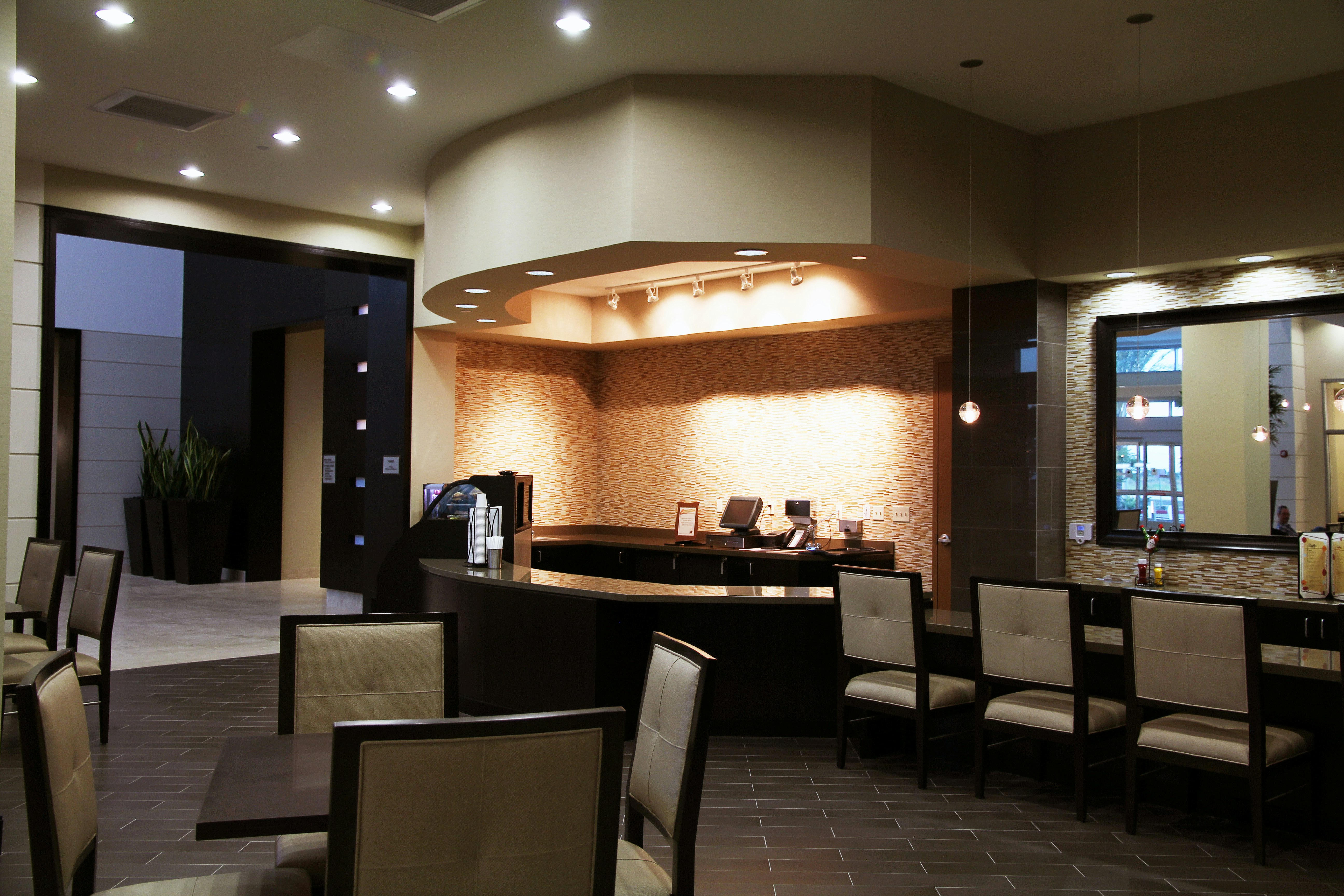 Embassy Suites by Hilton Ontario Airport 37/55