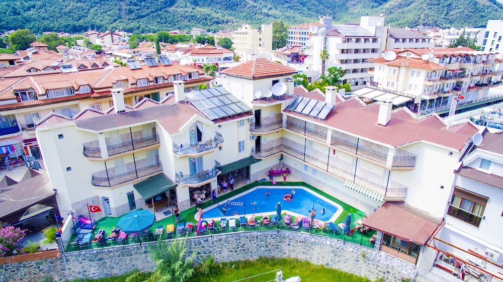 Ozlem 2 Apart Hotel 4/44
