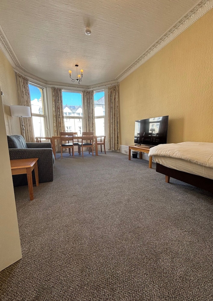 Welbeck Hotel and Restaurant 38/48