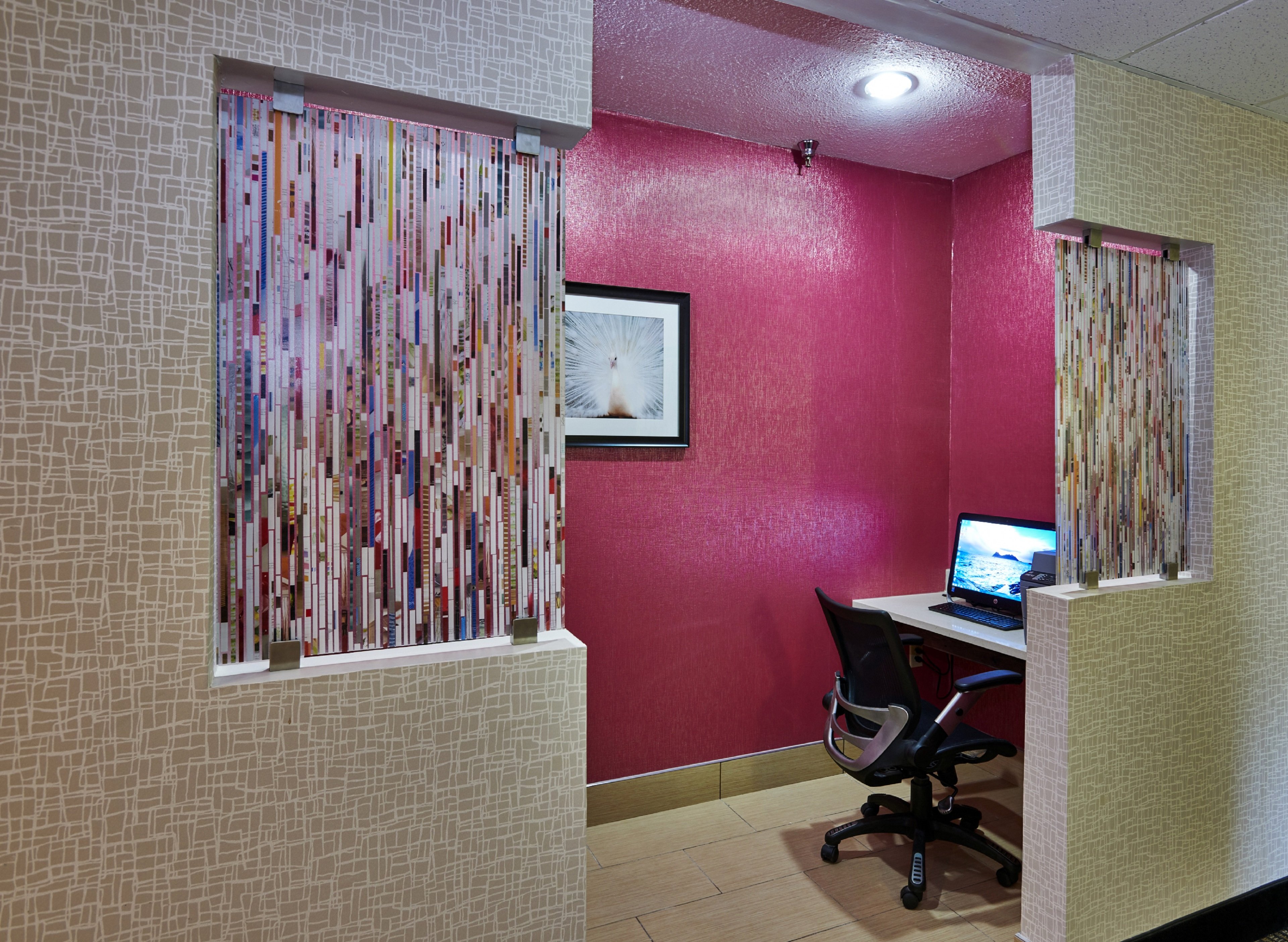 Holiday Inn Express Suites Birmingham South Pelham 48/52