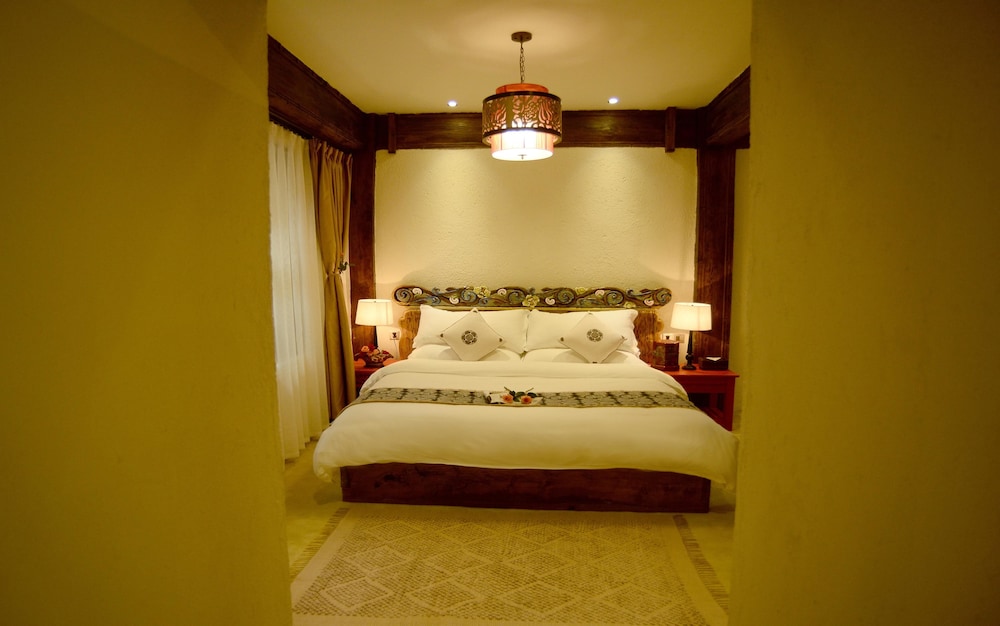 E-Outfitting Boutique Hotel Shangri-La 19/66