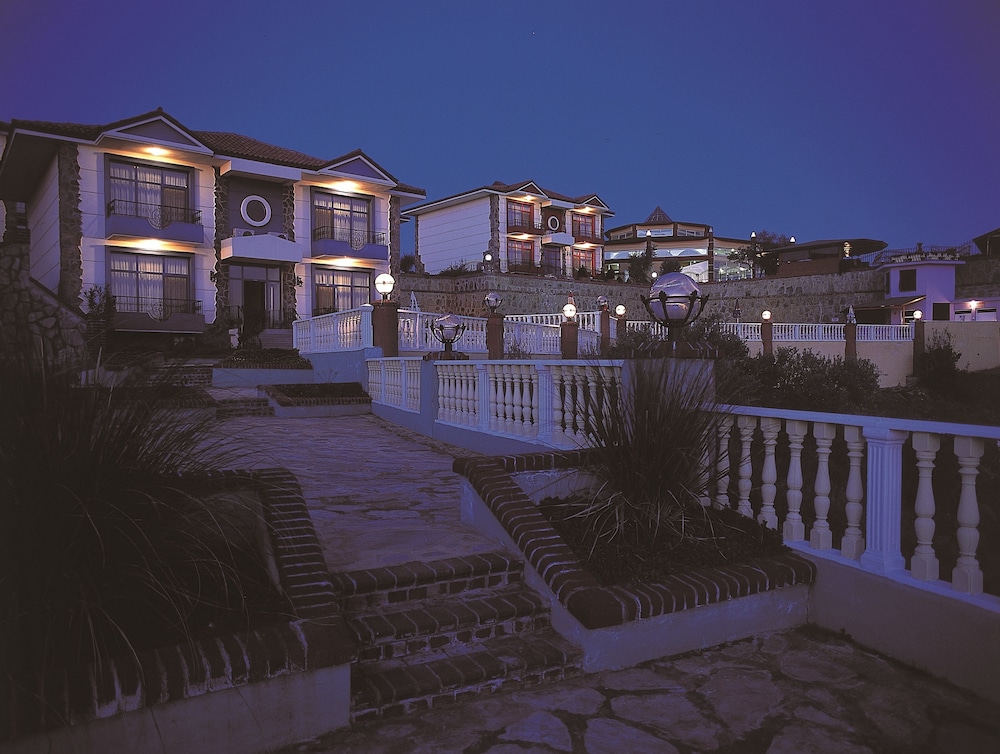 NYSA HOTEL 41/50