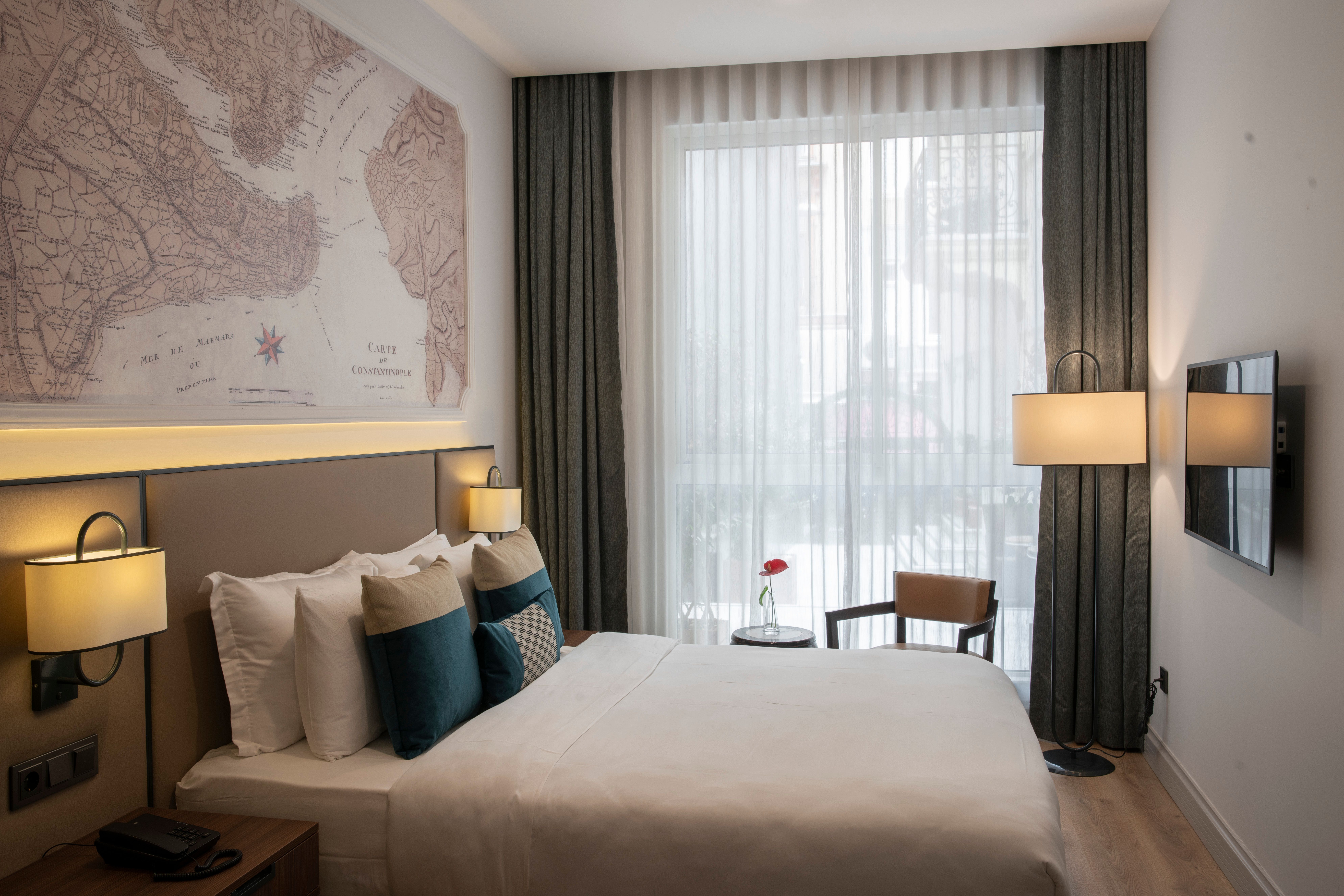 Superior Double Room French Bed
