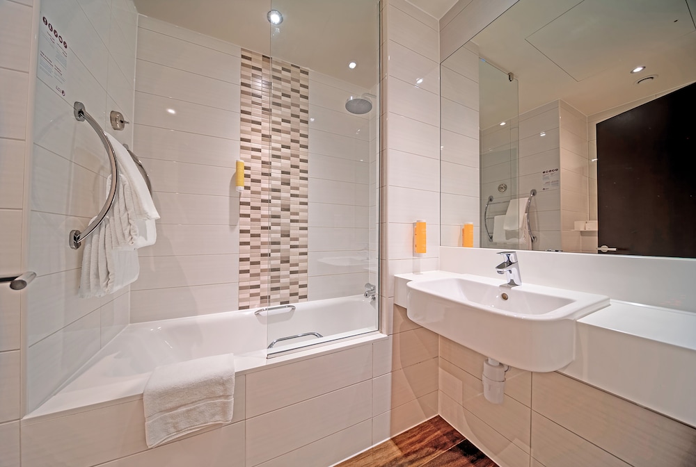 Premier Inn Dubai Al Jaddaf