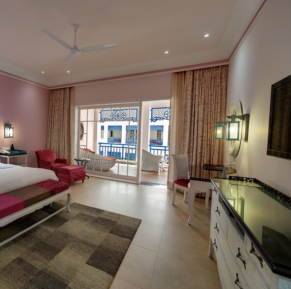 MAYFAIR Palm Beach Resort 22/74