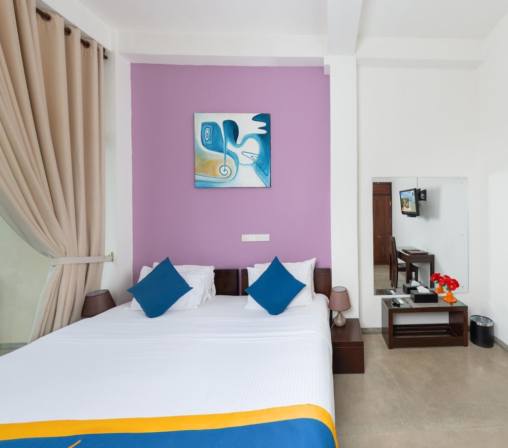Gartons Cape Hotel 9/46