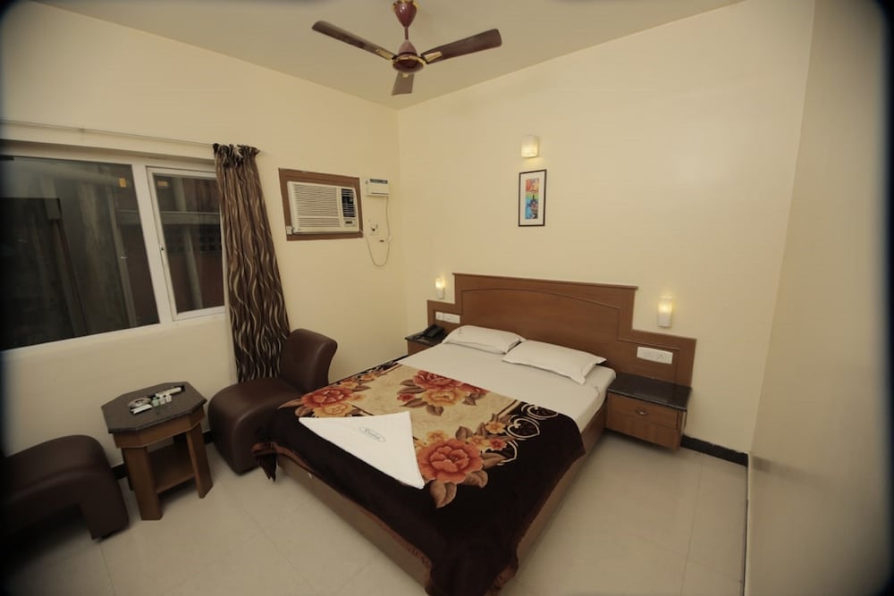 DELUXE, DOUBLE BED, CITY VIEW, ACCESSIBLE