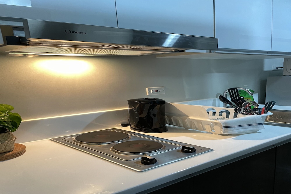 Luxe Air Residences by Makati 54/57
