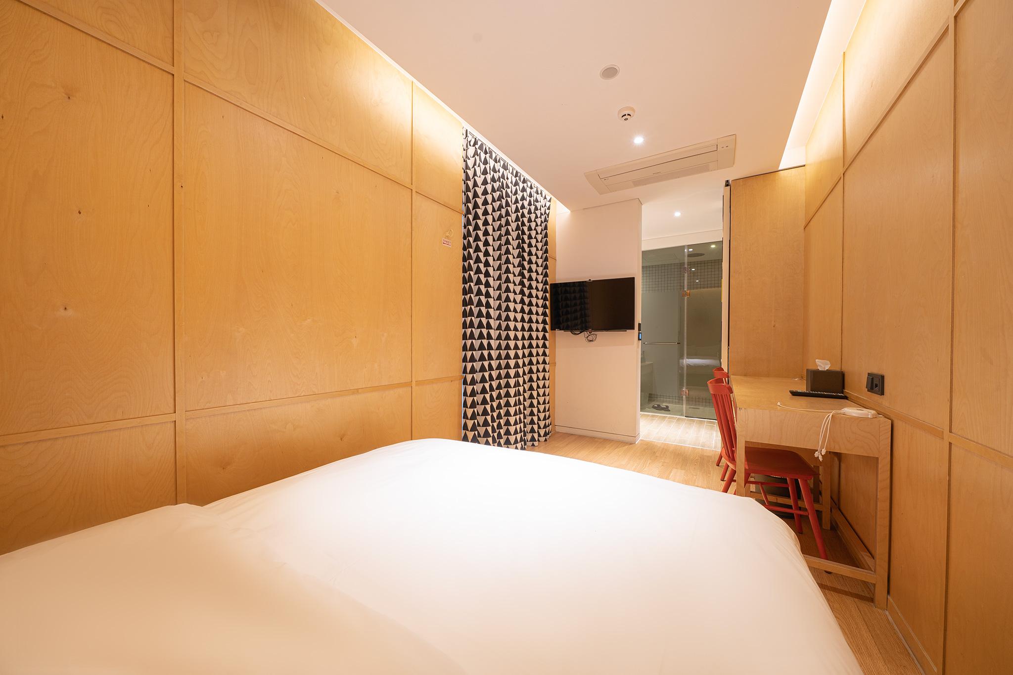 Superior, Room Assigned on Arrival, No Parking