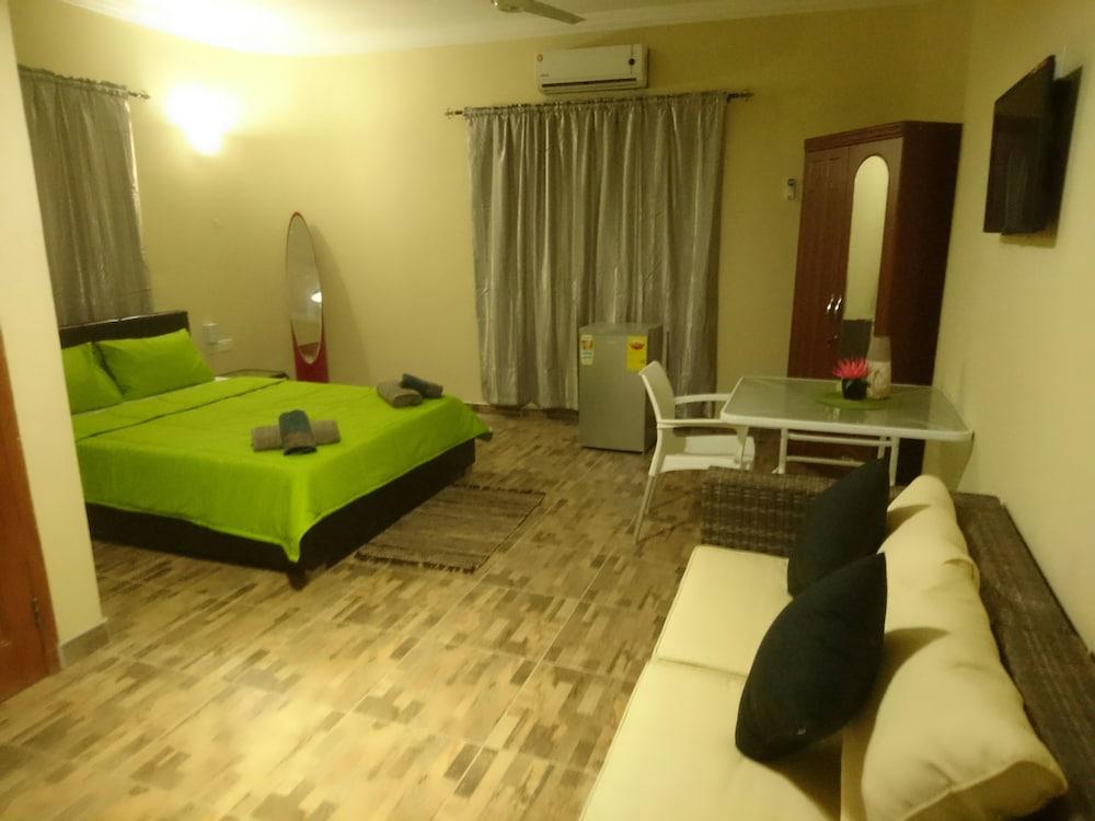 1 Bedroom, Premier, Double Bed, Garden Area, Accessible