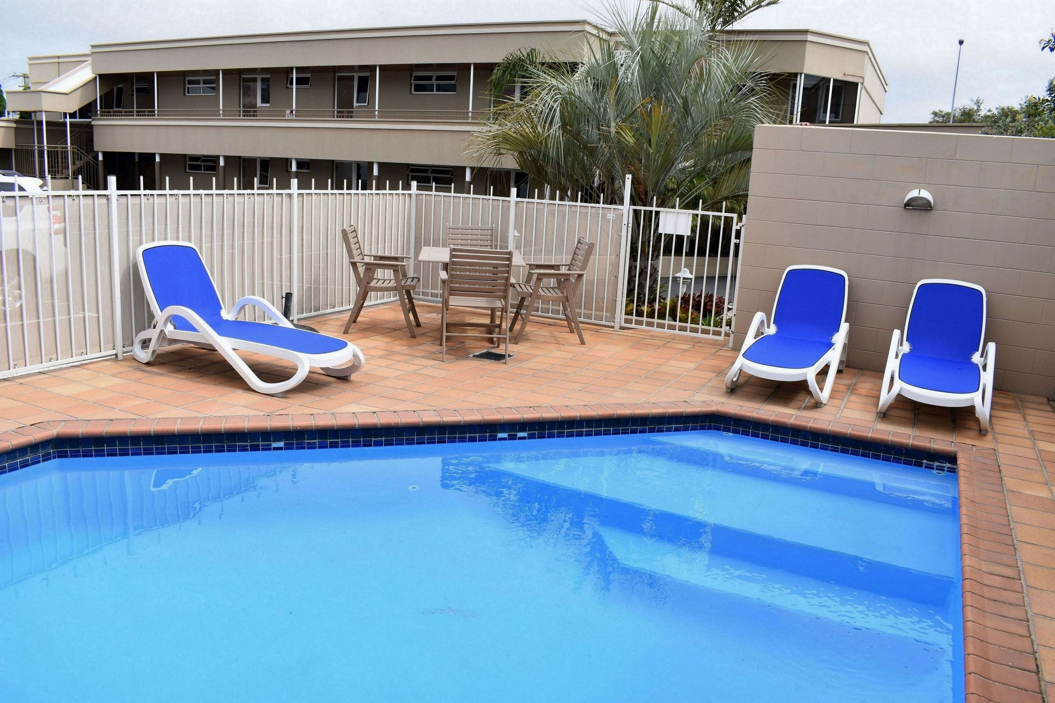 Baywatch Motor Inn 41/41