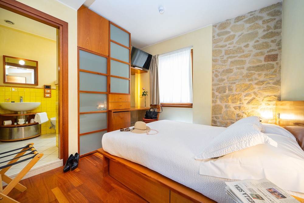 Hotel Cesare 12/50