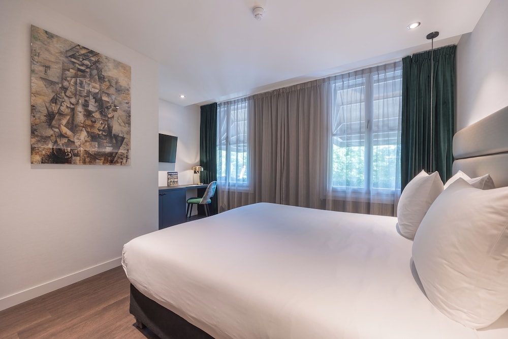 Boutique Hotel Corona 24/60