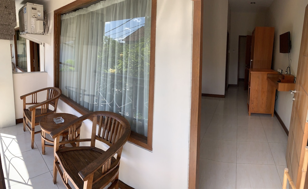 Kuta Suci Beach Hotel 31/43