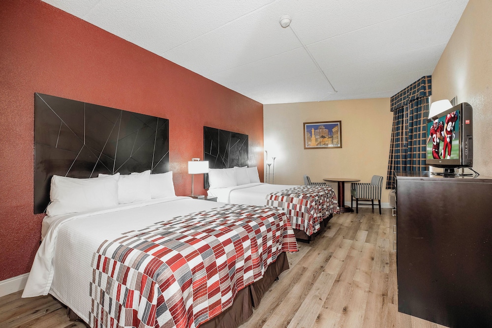 Red Roof Inn and Suites Macon 14/71