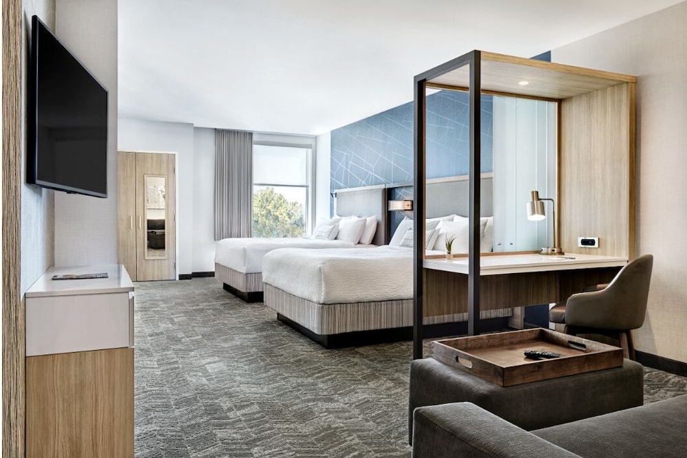 SpringHill Suites Jacksonville Baymeadows 26/28