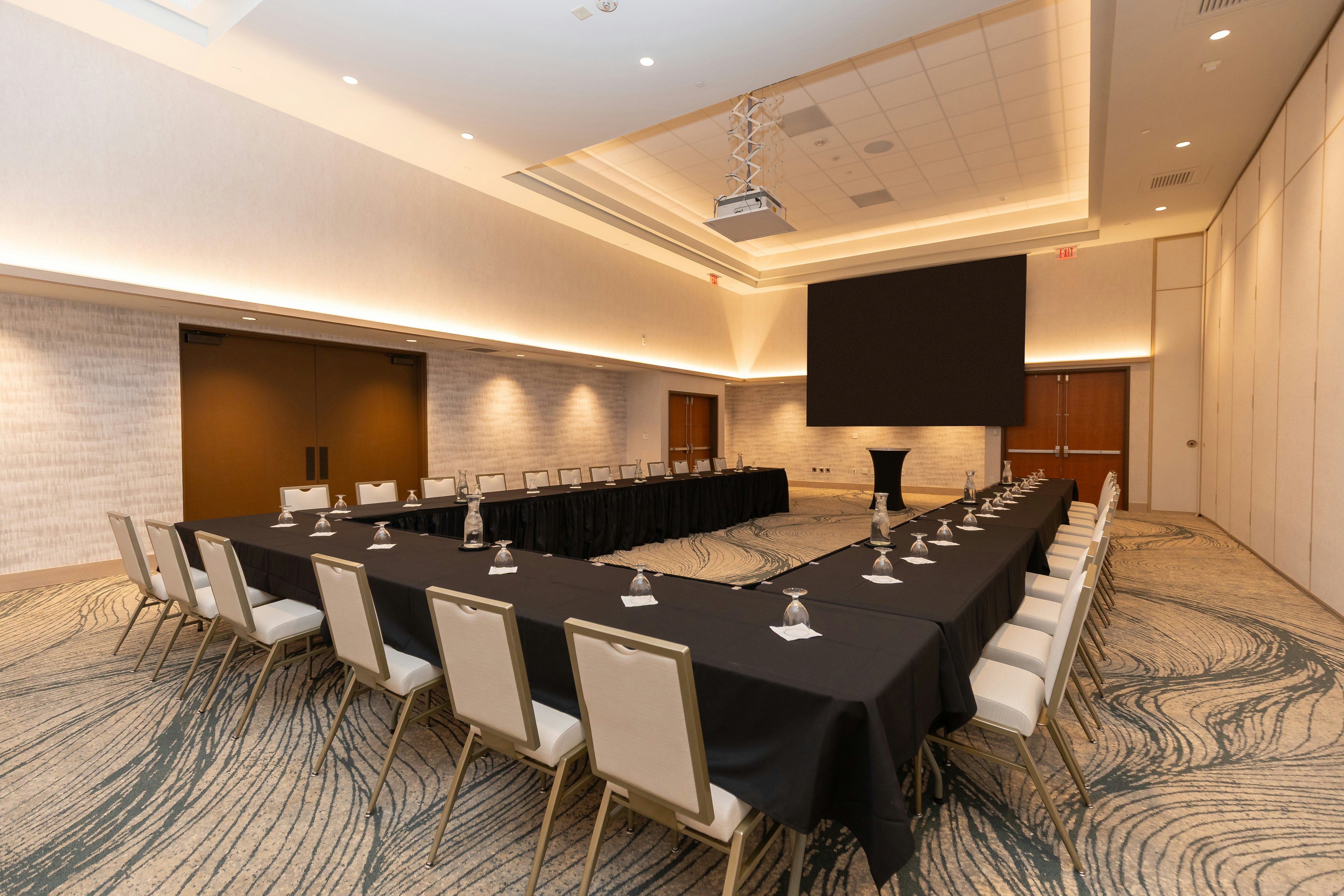 Hilton Garden Inn Sioux Falls Downtown 73/83