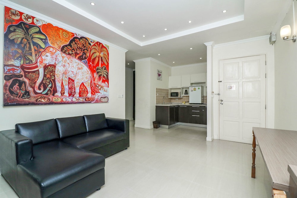 NATURAL BEACH HOTEL AND BAAN SILA 43/59