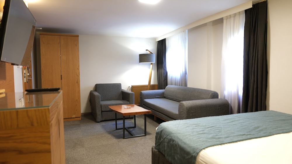 Varyant Hotel 19/35