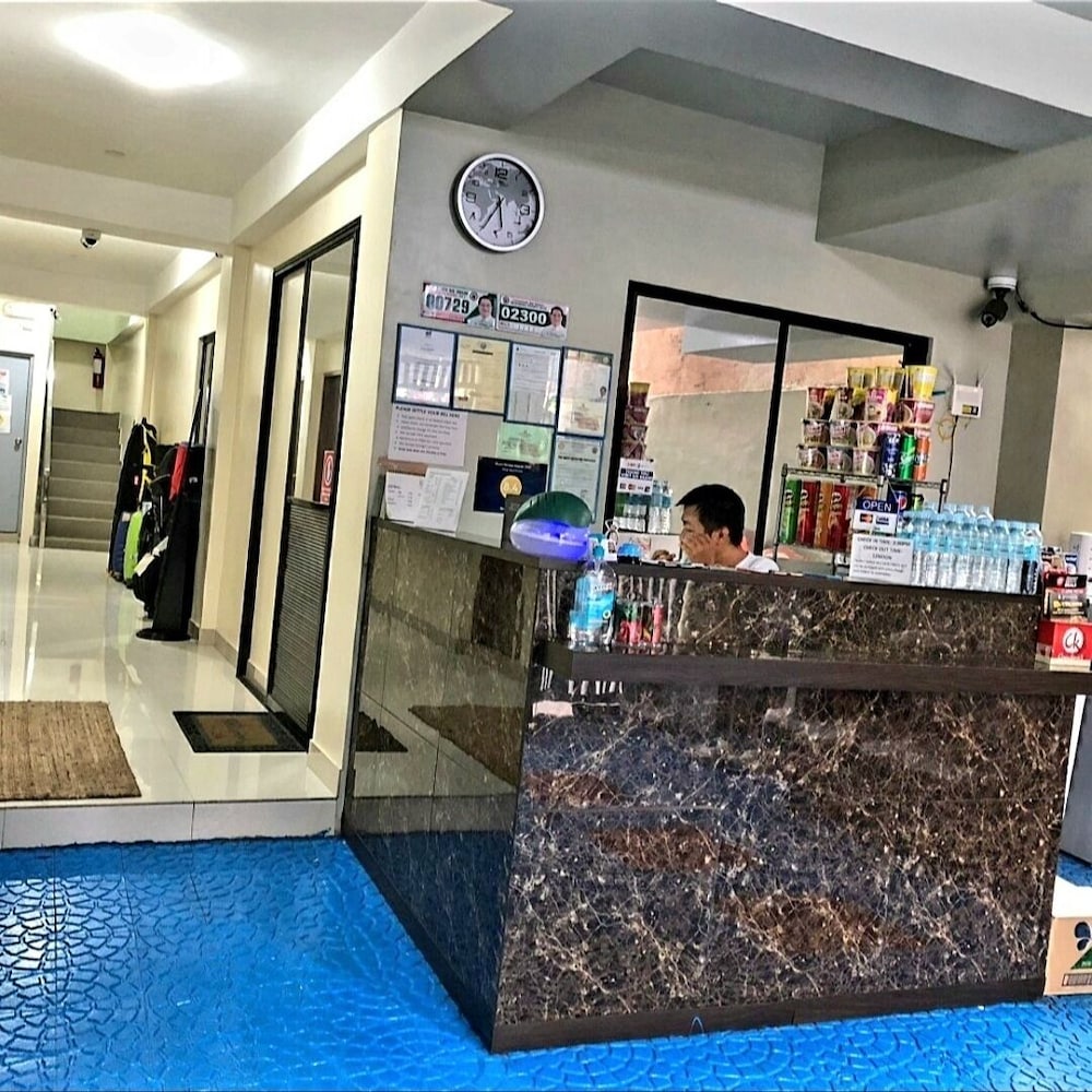 Alicia Apartment 3/23