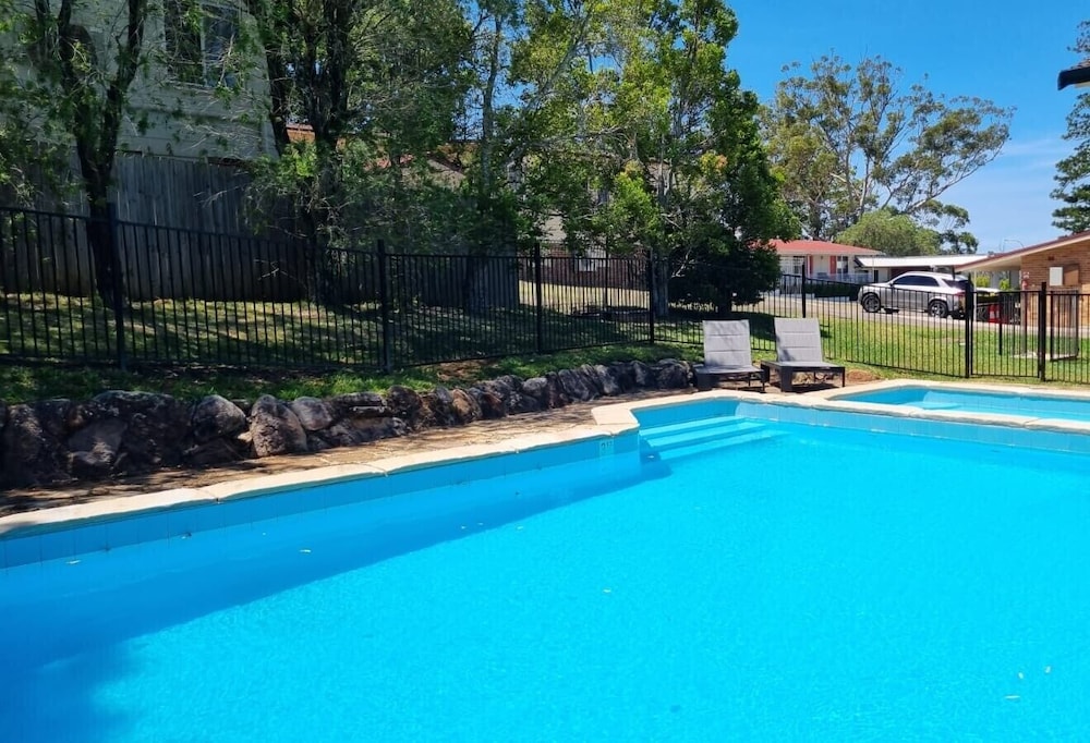 Waterview Gosford Motor Inn 48/72