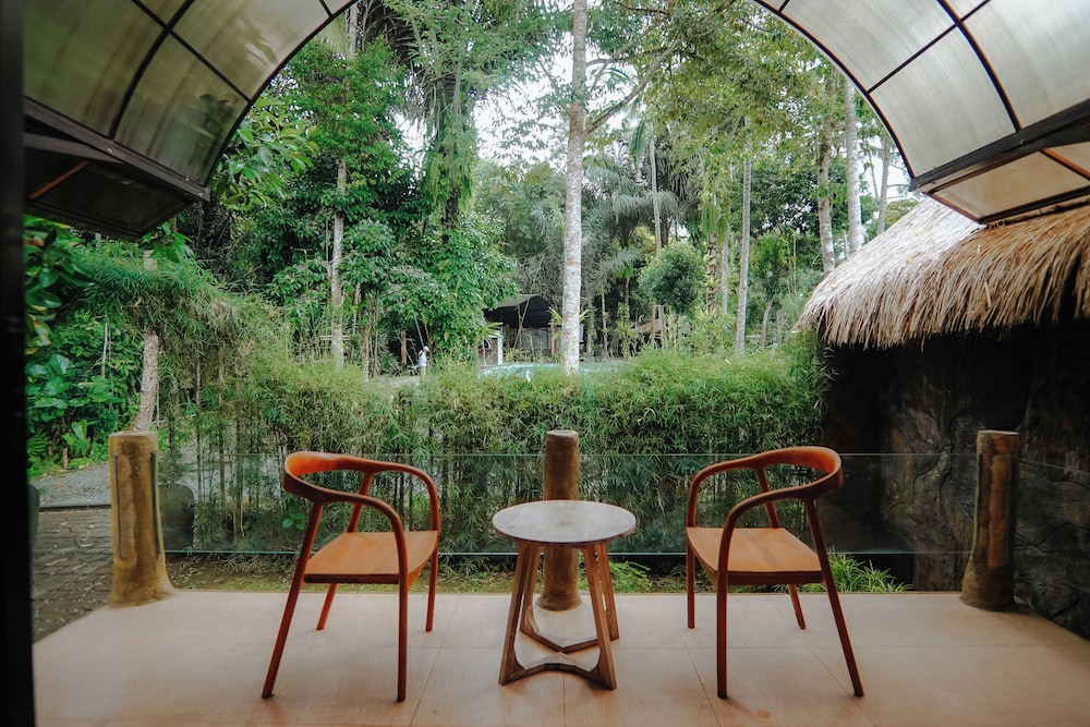 The Jungle Pots 35/50