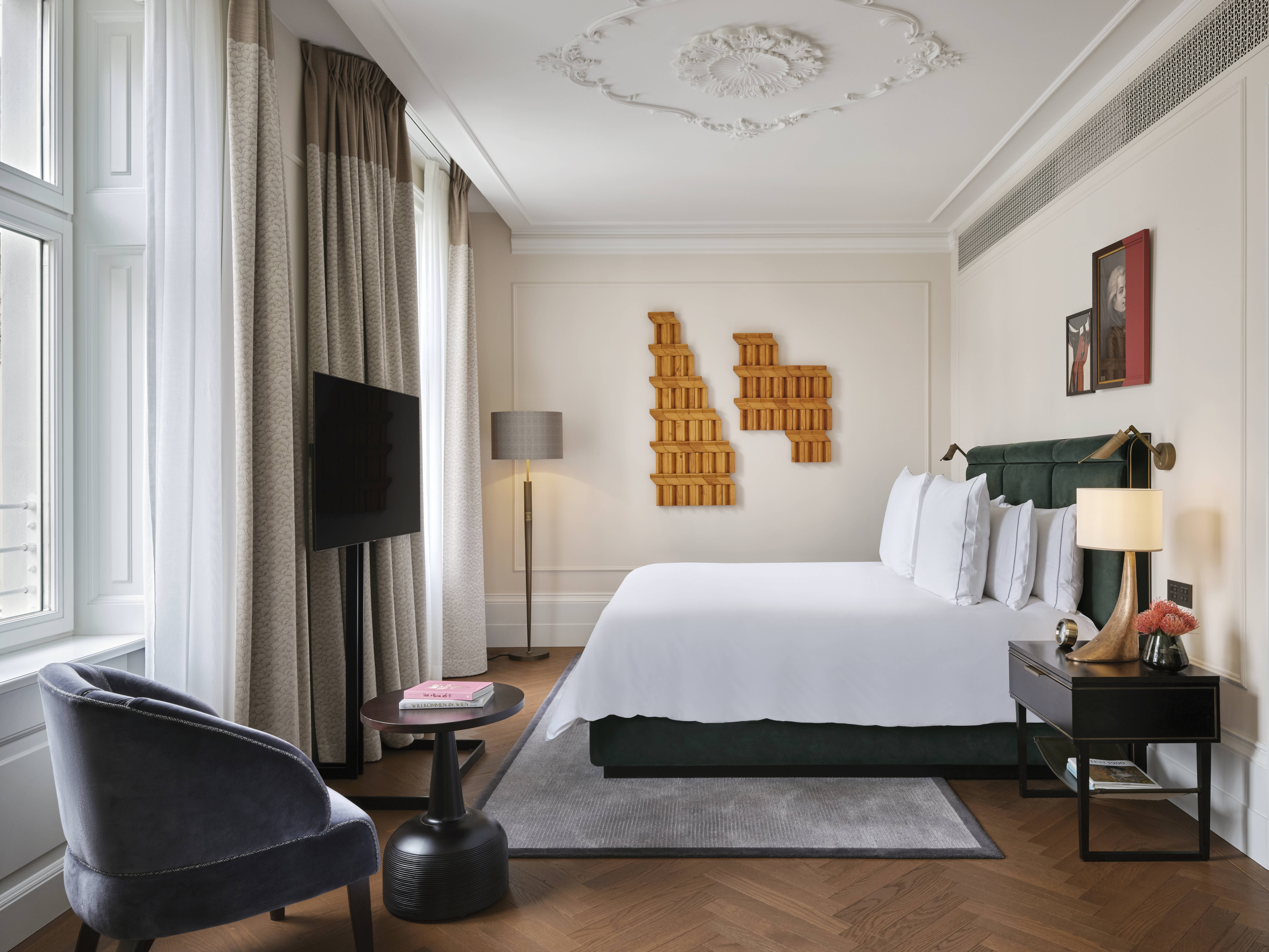 Rosewood Vienna 9/50